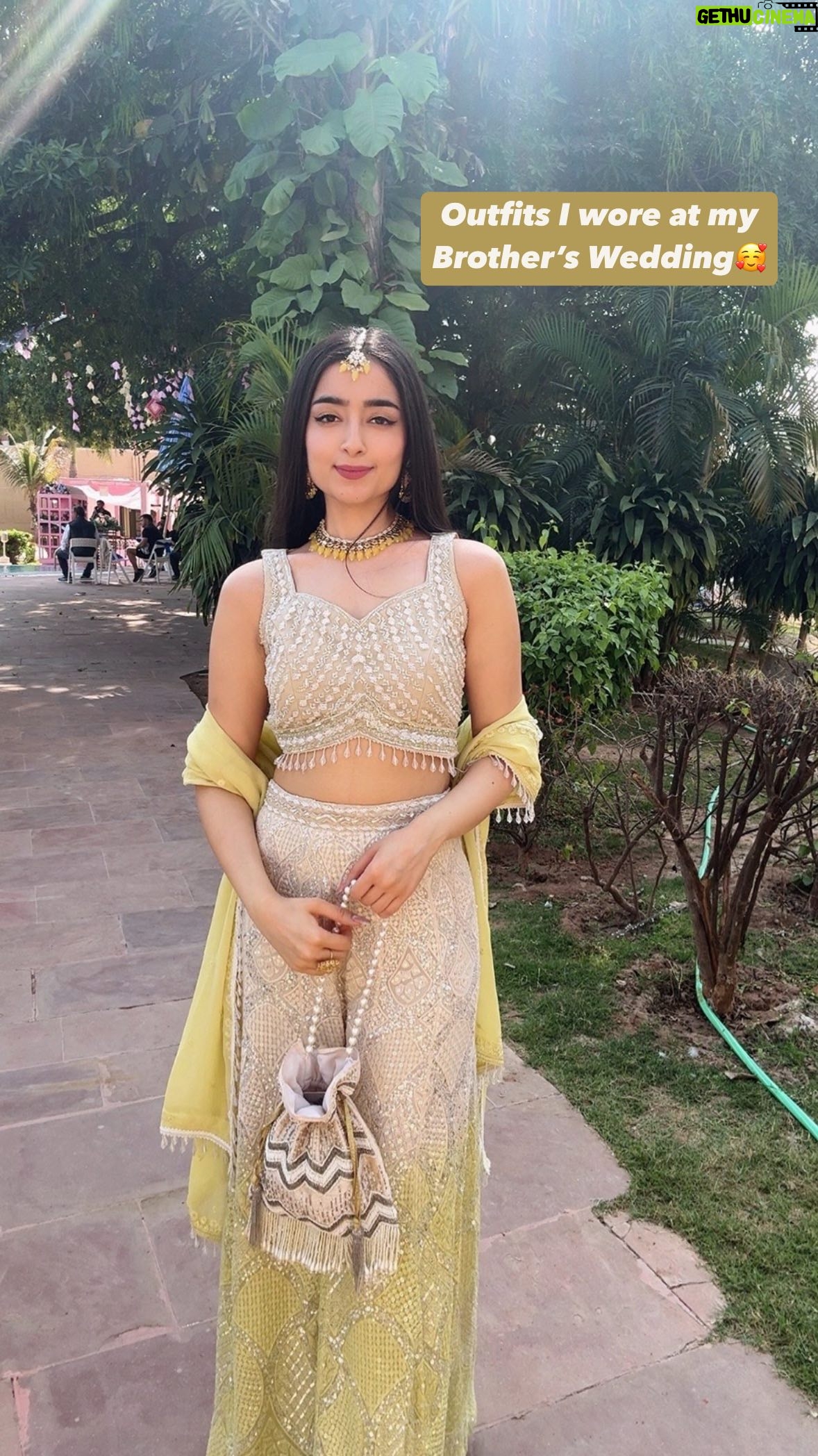 Kareena Tekwani - 3.7K Likes - Outfits i wore at my Cousin’s Wedding🥰
Part-4✨

I know y’all wanted me to share all the fits i wore at my brother’s wedding in Khajuraho, so here you go guys, you can even screenshot these for future references 😍

Lemme know your favvv look down below⬇️🌸

( Wedding outfits, Wedding Outfit Inspo, Bridesmaid Outfits, Haldi Outfit, Phere Look, Ring Ceremony Outfit, Wedding Makeup, Wedding Hairstyles, Reception Fit)

#weddingoutfits #bridesmaidlehenga #weddingmakeup #weddingfits #shaadiseason❤️ #shaadisaga #shaadioutfit #weddinghairstyle #bridesmaidhair #haldilook #ringceremonylook #mehendioutfit #teamgroom