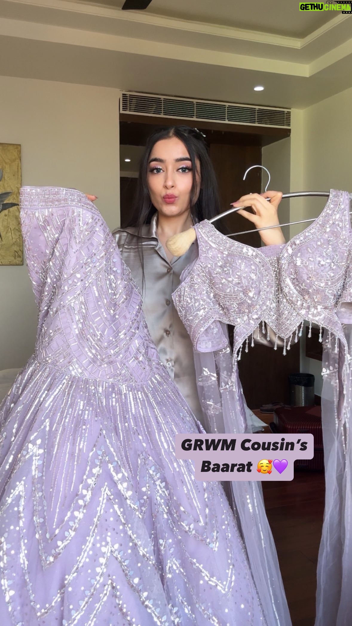 Kareena Tekwani - 70.9K Likes - GRWM for Cousin’s Baarat 🥰💜

I honestly LOVED the fit, so much so that i decided to record this get ready with me for y’all, and literally almost missed the baarat haha! But i got so manyy compliments for this specific look 🙈

Rate this out of 10 down below 🌸
And don’t forget to show your love for my effortssss🥲🫶🏻

( GRWM, Lehenga, Wedding Outfit, Wedding Fit Inspo, Baarat Lehenga, Wedding Season, Phere Look, Wedding Makeup, Shaadi Season )

#weddingoutfits #bridesmaidoutfit #shaadisaga #grwmwedding #weddingmakeup #shaadioutfit #baarat #lehengawedding #shaadiwaliinspirations #weddingoutfitinspo
