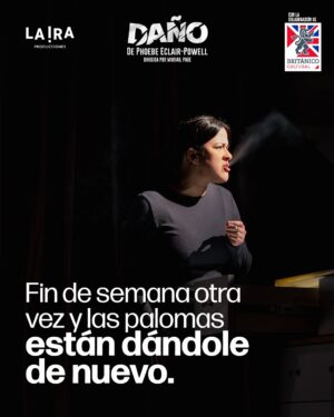 Karina Jordán Instagram - Entre risas, vacíos y pantallas, esta obra te hace mirar hacia adentro.
¿Hasta dónde llegarías por sentirte visto?
Hoy comienza la 4ta semana de DAÑO de Phoebe Eclair-Powell, protagonizada por @karinajordanm y dirigida por @mikhail_page
📍 Teatro Británico
🗓️ Martes y miércoles, 8PM
🎟️ Entradas en @joinnus