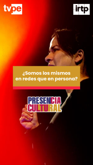 Karina Jordán Instagram - 🤳💭 ¿Somos en redes quienes realmente somos?
La obra “Daño” pone sobre la mesa una pregunta que nos toca a todos: ¿cuánta verdad hay en lo que mostramos en el mundo digital? 🌐😶🌫️
Una mirada profunda a la identidad, las máscaras sociales y el impacto emocional de vivir conectados, pero ¿realmente presentes?
👉 ¿Te identificas con este tema? ¡Cuéntanos en los comentarios!
📺 No te pierdas "Presencia cultural" todos los domingos, a las 6 p. m., por #TVPerú, la señal que #NosUne.
#RedesSociales #PresenciaCultural #TeatroPeruano #TVPerú