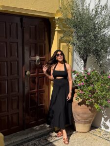 Actress Karishma Kotak HD Photos and Wallpapers October 2025