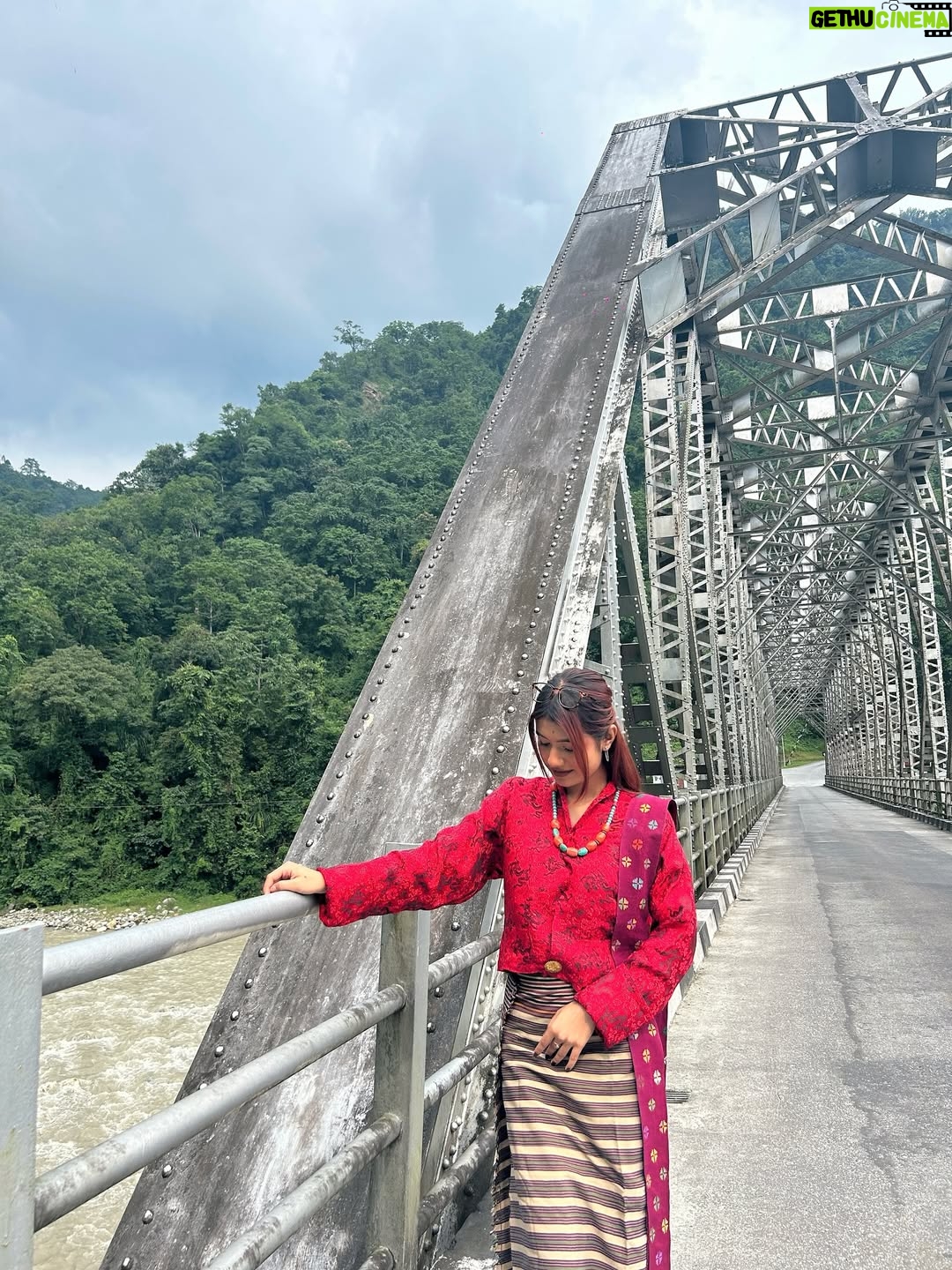 Karishmita Dass - 4.9K Likes - 🍃🤍

#explore #explorer #exploring #nature #bhutan #bhutantravel #bhutantrip #fyp #foryourpage #natures_moods #likes4followers #trending #newpost #exploring #fypviralinstagram
