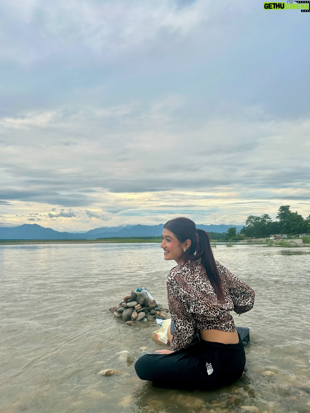 Karishmita Dass - 12K Likes - 🫵🏻

#explore #fyp #nationalpark #explorepage✨ #explorar #nature #trendy #assam