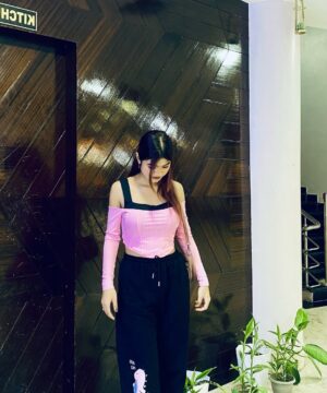 Karishmita Dass Instagram - A look back👁️
#explore #explorepage✨ #fyp #foryoupage💙 #foryouシpage #explorer #assam #india
