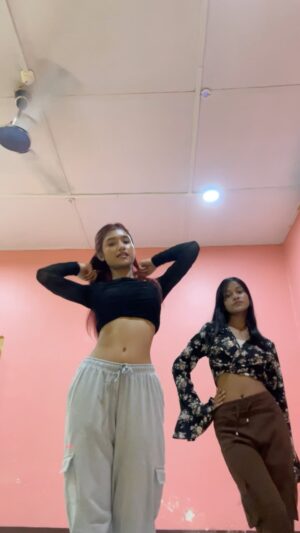 Karishmita Dass Instagram - 🧸🗝️
#fyp #explorepage #foryoupage #likexlike #foryou #exploremore #exploring #dance #dancereel