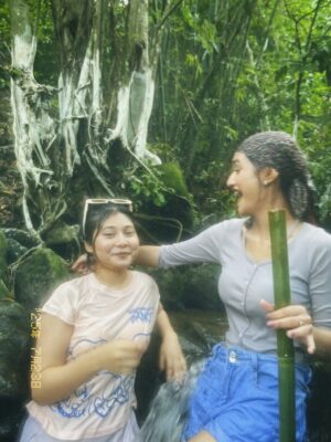 Karishmita Dass Instagram - 📸 @ormieeeeee
#explore #explorepage✨ #exploring #fyp #fypage #fypage❤️ #nature #bongaigaon #foryoupage #nature_obsession #waterfall #northeast #girls #india #trending