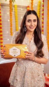 Actress Karisma Kapoor HD Photos and Wallpapers January 2026