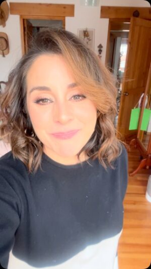 Karyme Lozano Instagram - Que emoción … próximamente el estreno más esperado, un magnífico proyecto @meatrevoaamarte una súper producción de @productormejia