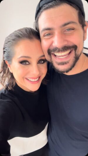 Karyme Lozano Instagram - Mi primer sesión de fotos profesional con mi look de cabello corto. Muy emocionada quedaron divinas! Mil gracias @collardge @hectoralcantar_makeup @whoislucero