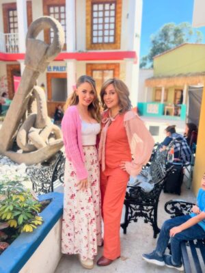 Karyme Lozano Instagram - Desde el set de @meatrevoaamarte con mi preciosa hija @mariluzbermudez1 @marianoo.soria y Mario los amo ā„ļø
Ćltimos dĆas de la novela! No se la pierdan estĆ” buenĆsimaš