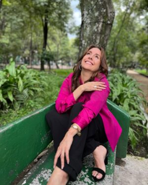 Karyme Lozano Instagram - Feliz fin de semana mis amores! Que van a hacer? Yo les tengo una sorpresa que pronto veran jejeje y la voy a hacer este fin de semana, ya la verĆ”n los amo ā„ļø