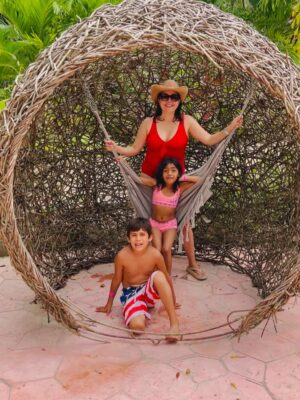 Karyme Lozano Instagram - Que buen día pasamos en @haciendasolyluna ❤️ hermoso y muy divertido !! No me atreví a subirme a la tirolesa 😔 y tenía muchas ganas! Que tienes ganas de hacer y no te atreves ?