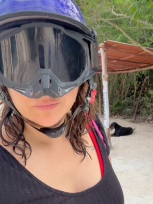 Karyme Lozano Instagram - Que buen día pasamos en @haciendasolyluna ❤️ hermoso y muy divertido !! No me atreví a subirme a la tirolesa 😔 y tenía muchas ganas! Que tienes ganas de hacer y no te atreves ?