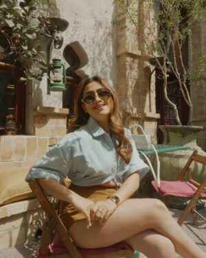 Kashish Dadhwal Instagram - all about yesterday🤍
🏷️
Shirt- @zara
Skorts- @hm
Bag- @jacquemus
Shoes- @adidasoriginals