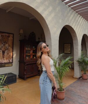 Kashish Dadhwal Instagram - 🤎