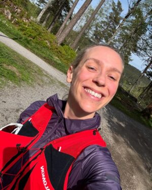 Katarina Flatland Instagram - Uka som gikk på kamerarullen📸
1. LED-maske og avkobling
2. Møtebonanza med partner-in-crime
3. Første fotballtrening med Ready
4. Løpetur på hytta
5. Årets første dukkert
6. På jakt etter maur, bier og edderkopper 
7. Oppdrag grønn plen
8. Løpetur rundt Sognsvann
9. og 10. Heia pappa i Holmenkollstafetten!!!