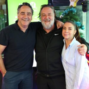 Kate Ritchie Instagram - The best co-host of all time @russellcrowe
Our full chat with Russell at the link in our bio 👆