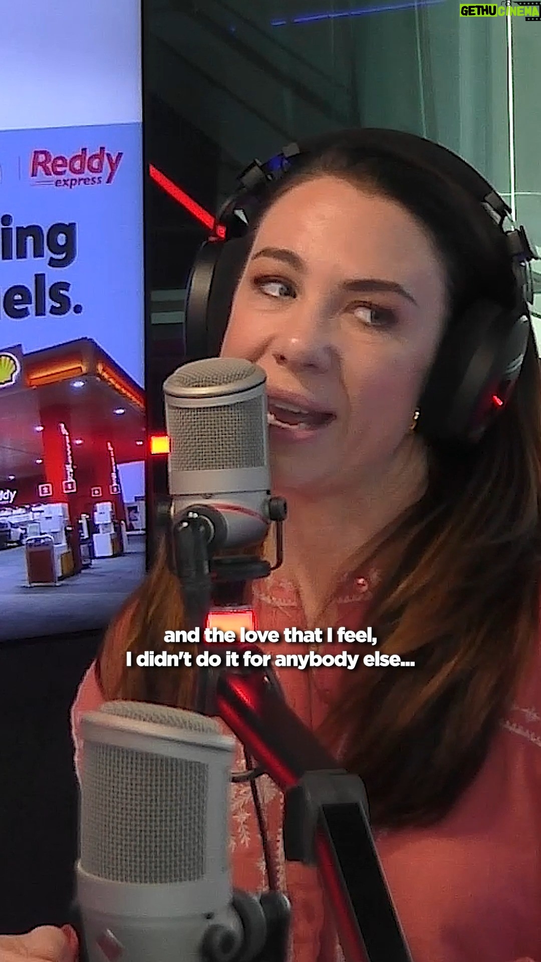 Kate Ritchie - 9.8K Likes - Kate Ritchie Speaks From The Heart and Has a Special Message for You ❤️

Hear it in full on the podcast - Link in bio 🔗