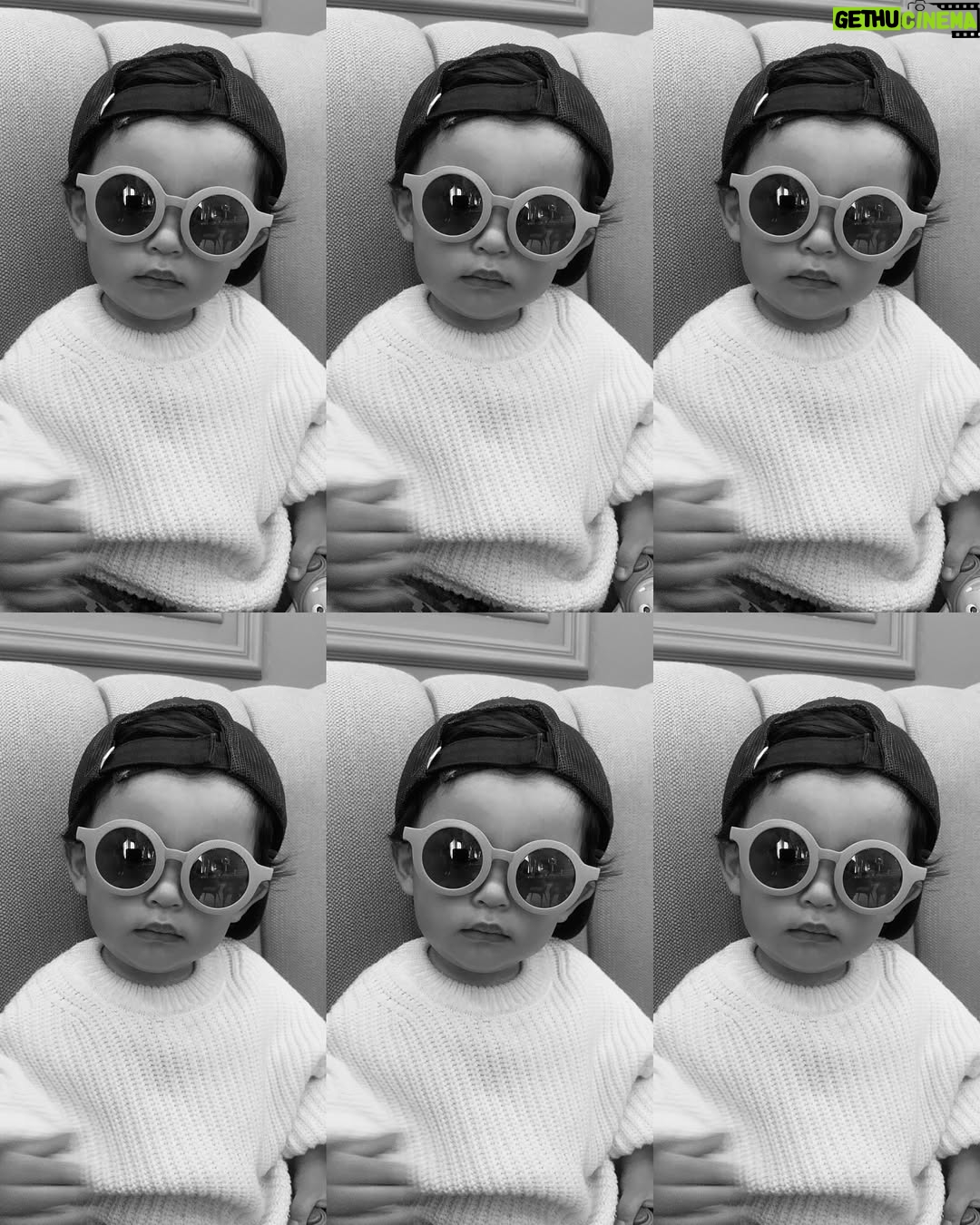 Katherine Escobar Farfan - 3.8K Likes - Julio a blanco y negro