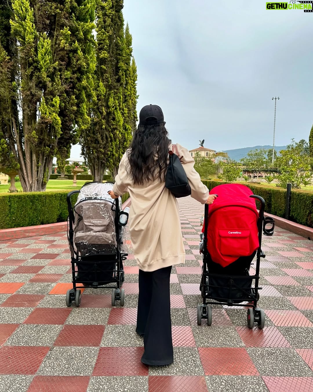 Katherine Escobar Farfan - 3.7K Likes - Volver con hijos a los lugares que algún día estando soltera y con tusa jajajajaja te hicieron feliz. Compruébelo en la última foto (2016).