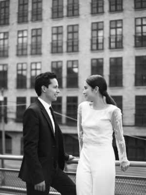 Katherine Escobar Farfan Instagram - Boda civil
Ceremonia
Pre boda (4 días después empezó el confinamiento por pandemia y nos cancelaron la boda).
Agradeceré siempre que a tu lado puedo ser yo; sin perder mi esencia. Abrazando lo que soy, lo@que fui y avanzando a lo que quiero ser. Feliz quinto aniversario @danideviag, te lo repetiré cada 4 de julio: “Me haces un mejor ser humano, te amo”.