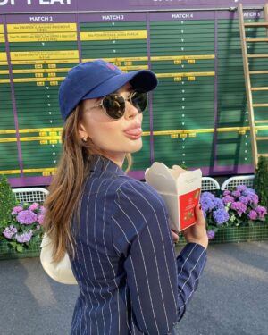 Katherine Langford Instagram - came out of introvert summer for @wimbledon 🍓🍓