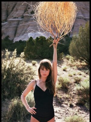 Katja Herbers Instagram - Posting for the algorithm & the great photographer @facts_of_emotions_photography who took all these pics in Santa Fe in 2014 when I was shooting my beloved series MANHATTAN there. Living in a lil flintstones house with a white cat 🐈 xx