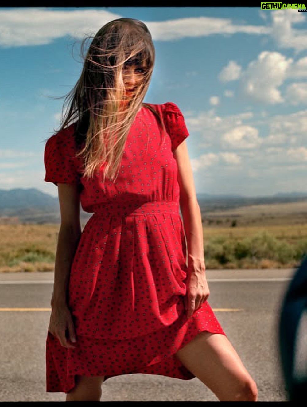 Katja Herbers - 8.4K Likes - Posting for the algorithm & the great photographer @facts_of_emotions_photography who took all these pics in Santa Fe in 2014 when I was shooting my beloved series MANHATTAN there. Living in a lil flintstones house with a white cat 🐈 xx