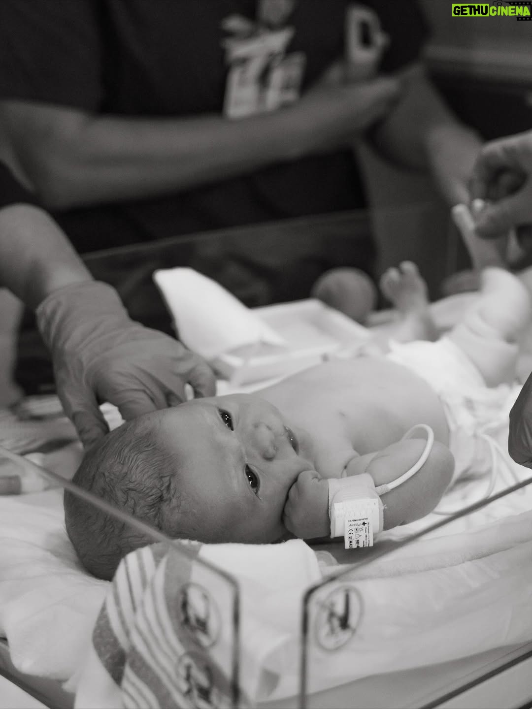 Katrin Tanja Davidsdottir - 174.5K Likes - Emberly Heba Laich 🌙🤍🧸✨ 10.06.25

Our hearts are overflowing with love as we welcome our daughter into this world. Becoming her parents has been the greatest gift we ever could have imagined - our precious, peaceful, powerful little girl who was born under the full supermoon! 

Our world is forever brighter with you in it, our Emberly ❤️

Photos by @alli.kuettel.photography