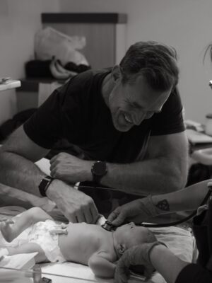 Katrin Tanja Davidsdottir Instagram - Emberly Heba Laich 🌙🤍🧸✨ 10.06.25

Our hearts are overflowing with love as we welcome our daughter into this world. Becoming her parents has been the greatest gift we ever could have imagined - our precious, peaceful, powerful little girl who was born under the full supermoon! 

Our world is forever brighter with you in it, our Emberly ❤️

Photos by @alli.kuettel.photography