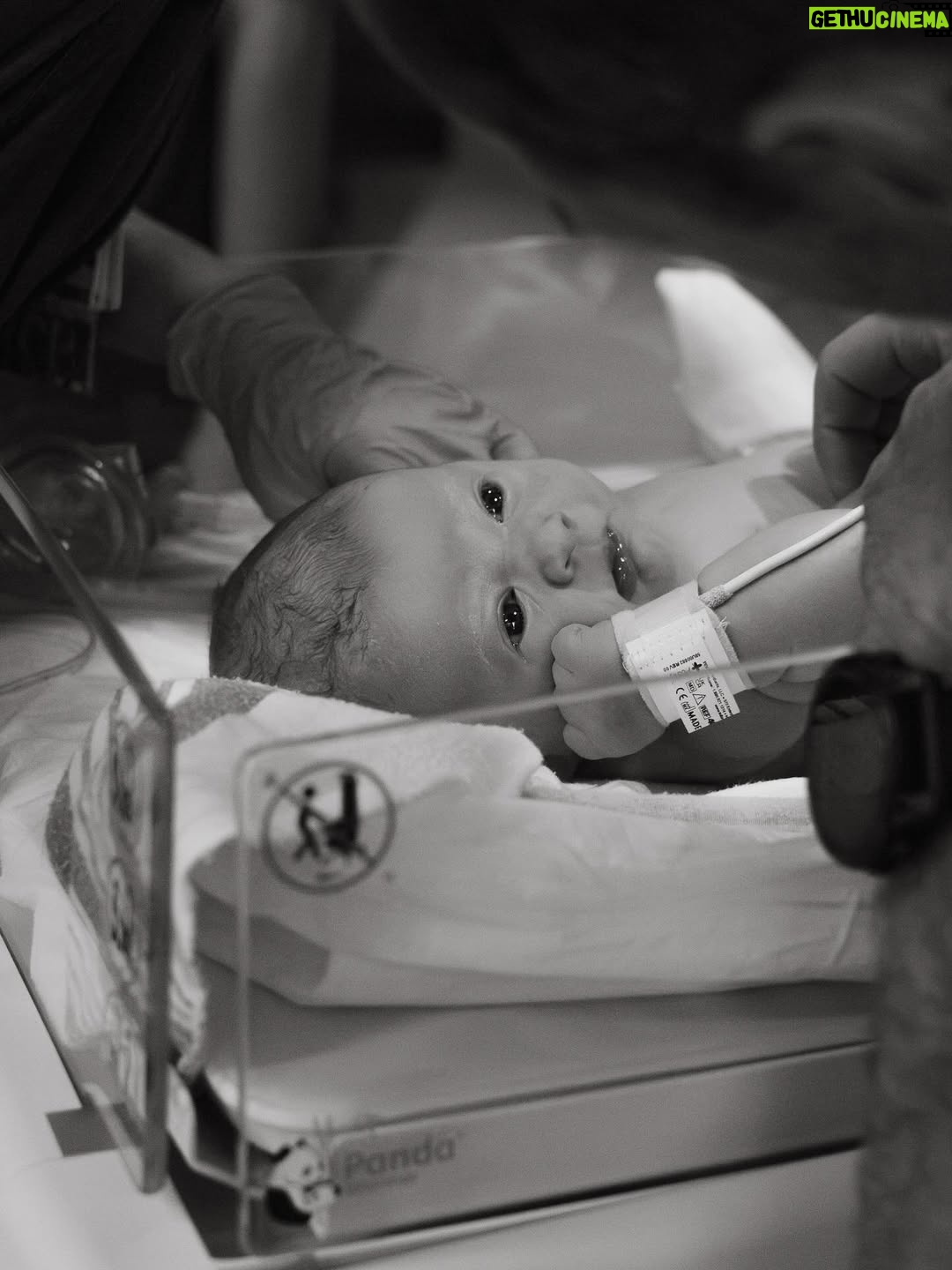 Katrin Tanja Davidsdottir - 174.5K Likes - Emberly Heba Laich 🌙🤍🧸✨ 10.06.25

Our hearts are overflowing with love as we welcome our daughter into this world. Becoming her parents has been the greatest gift we ever could have imagined - our precious, peaceful, powerful little girl who was born under the full supermoon! 

Our world is forever brighter with you in it, our Emberly ❤️

Photos by @alli.kuettel.photography