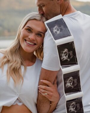 Katrin Tanja Davidsdottir Instagram - Our greatest blessing 🤍🫶🏼✨ Baby Laich coming this fall. Mom & Dad can’t wait to meet you, our little one!!!!!!