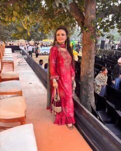 Actress Kavita Ghai HD Photos and Wallpapers March 2025
