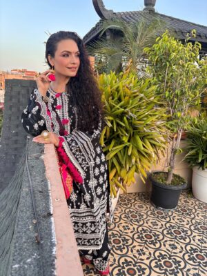 Kavita Ghai Instagram - Festive season starts strong with my favourite @shopmulmul ♥️✨