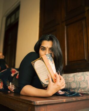Kavya Kalyanram Instagram - Your Kannima in her element 🕊️