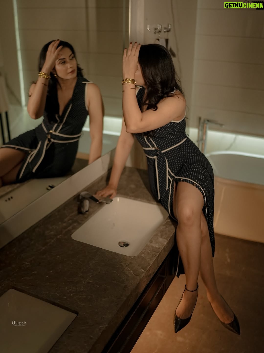 Kavya Shetty - 8.8K Likes - Don’t call me 🤙 ❌

Click @umesh__photography___ 
MakeUp & Hair @kanaka_gowda 
Jewellery @anewu_official 
Location @jwmarriottblrgolfshire
