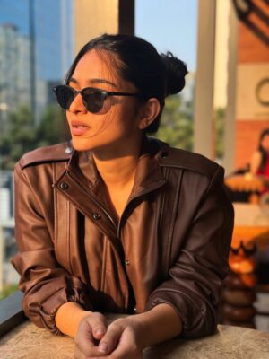 Kayadu Lohar Instagram - don’t be fooled I fight crime and eat cookies with a dorky giggle.