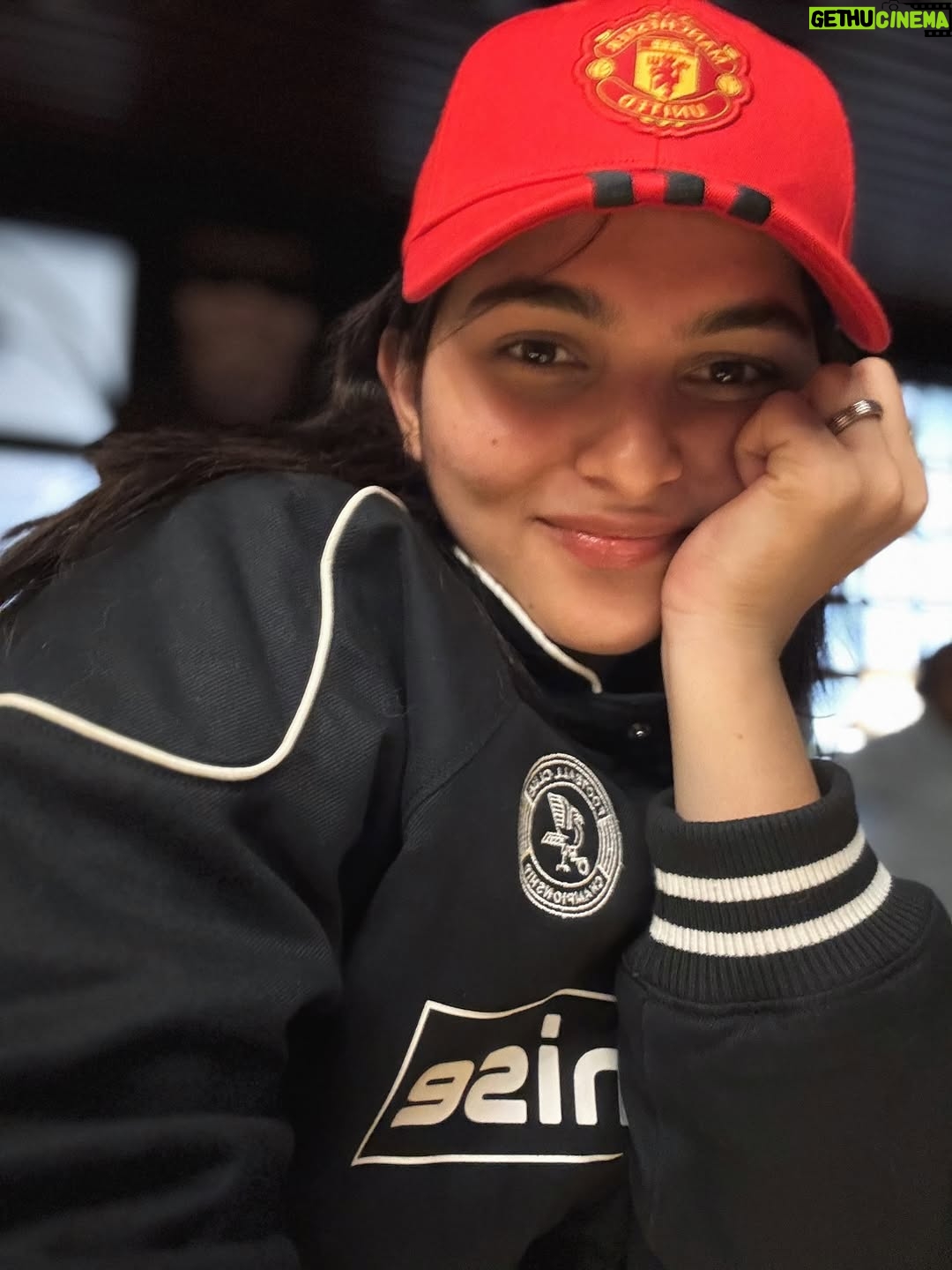 Kayadu Lohar - 1 Million Likes - Nepal 🇳🇵: came back with dirty laundry 5k photos leg pain and heart full of memories 🤍