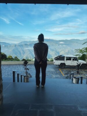 Kayadu Lohar Instagram - Nepal 🇳🇵: came back with dirty laundry 5k photos leg pain and heart full of memories 🤍