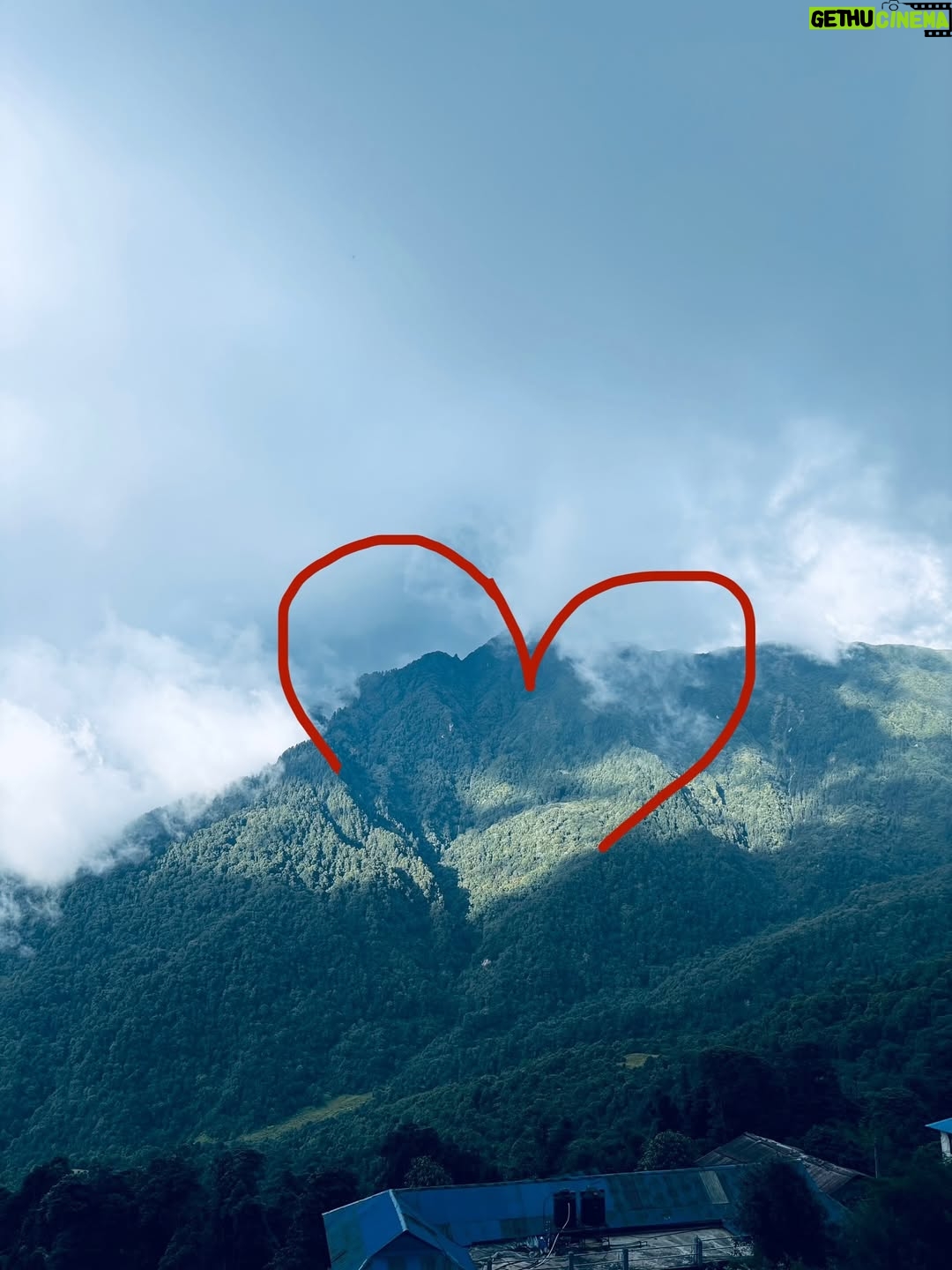 Kayadu Lohar - 1 Million Likes - Nepal 🇳🇵: came back with dirty laundry 5k photos leg pain and heart full of memories 🤍