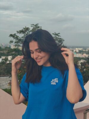 Kayadu Lohar Instagram - me playing with my hair is a whole genre 🐥✨