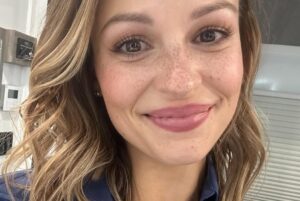 Kayla Wallace Instagram - Key moments. 2024, I’ve loved you🩷

Premiere day, first day, day 47, last day, real last day, Darla day, bachelorette and the best day of my life.