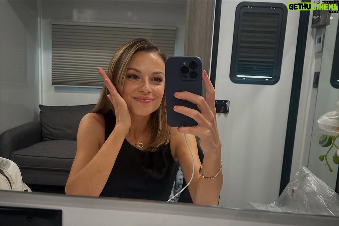 Kayla Wallace - 16.1K Likes - Key moments. 2024, I’ve loved you🩷

Premiere day, first day, day 47, last day, real last day, Darla day, bachelorette and the best day of my life.