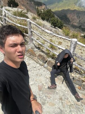 Keisya Levronka Instagram - denganmu saja.