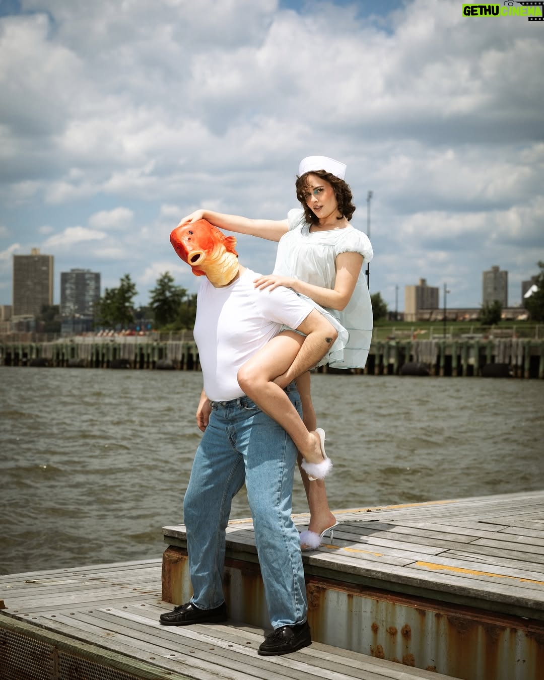 Kelley Heyer - 3.3K Likes - Plenty of fish in the sea and I got a catch ⚓️🐟

Photographer
@hanz.a 

Makeup 
@el__debratto 

PAs
@maevellisullivan 
@khdphoto 

Talent
Kelley Heyer
@thatcobaltdude