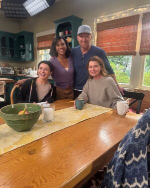Kelly McCreary Instagram - 450 episodes of #GreysAnatomy — and I got to direct this one.

So grateful to share the day with these amazing women — @ellenpompeo, @caterinascorsone & @seekellymccreary— who make it all look effortless. 💙
#450Episodes #GreysAnatomy #BTS #twistedsisters #birdsofafeather