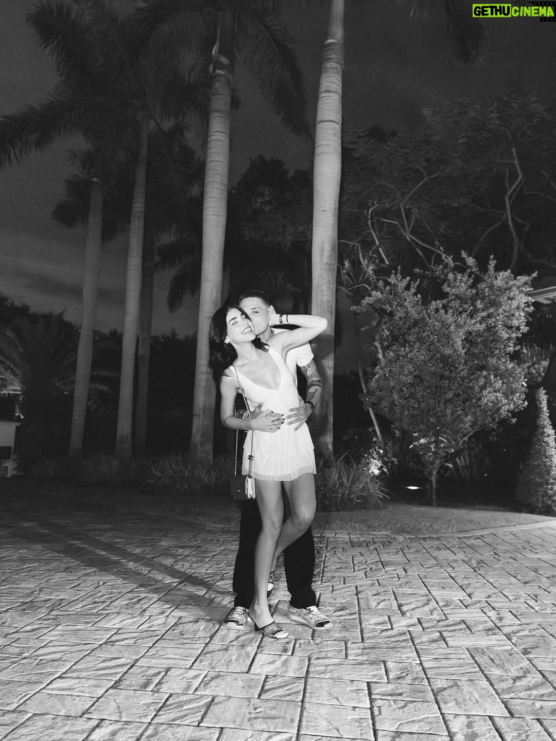 Kenia Os - 2.7 Million Likes - 🔒🤍