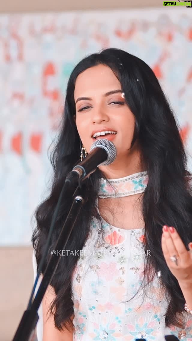 Ketaki Mategaonkar - 47.8K Likes - Dil hai ke maanta nahi! 💜
Presenting Next song from my MUSIC & MAGIC series. 

In collaboration with @dawnstudioz.