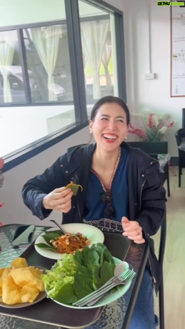 Khemupsorn Sirisukha - 13.3K Likes - ไปช่วยงานน้ำท่วมที่น่าน แต่ก็ยังได้งานของตัวเองอีกด้วย ตื่นเต้น ๆ 🥹🌟🥰🤗🔋♥️🌟✨

🍜 ข้าวซอยร้านณัฐอร่อยเลิศ ที่สุดจริง ๆ
🎃 ฟักทองไข่เน่าน่าน โดย แม่กำนัน นาน้อย ดีงามทั้งอร่อยทั้งช่วยรักษาป่า 
🎂 วันเกิดนินาน้องรัก
🌸 ผ้าทอน่านบุรีงามจับใจ

ทำงานแน่น ๆ แบบใด เติมพลังได้ขนาดนี้ น่าน…มีความสุขทุกครั้งสิน่า🤗♥️🔋✨ #น่าน