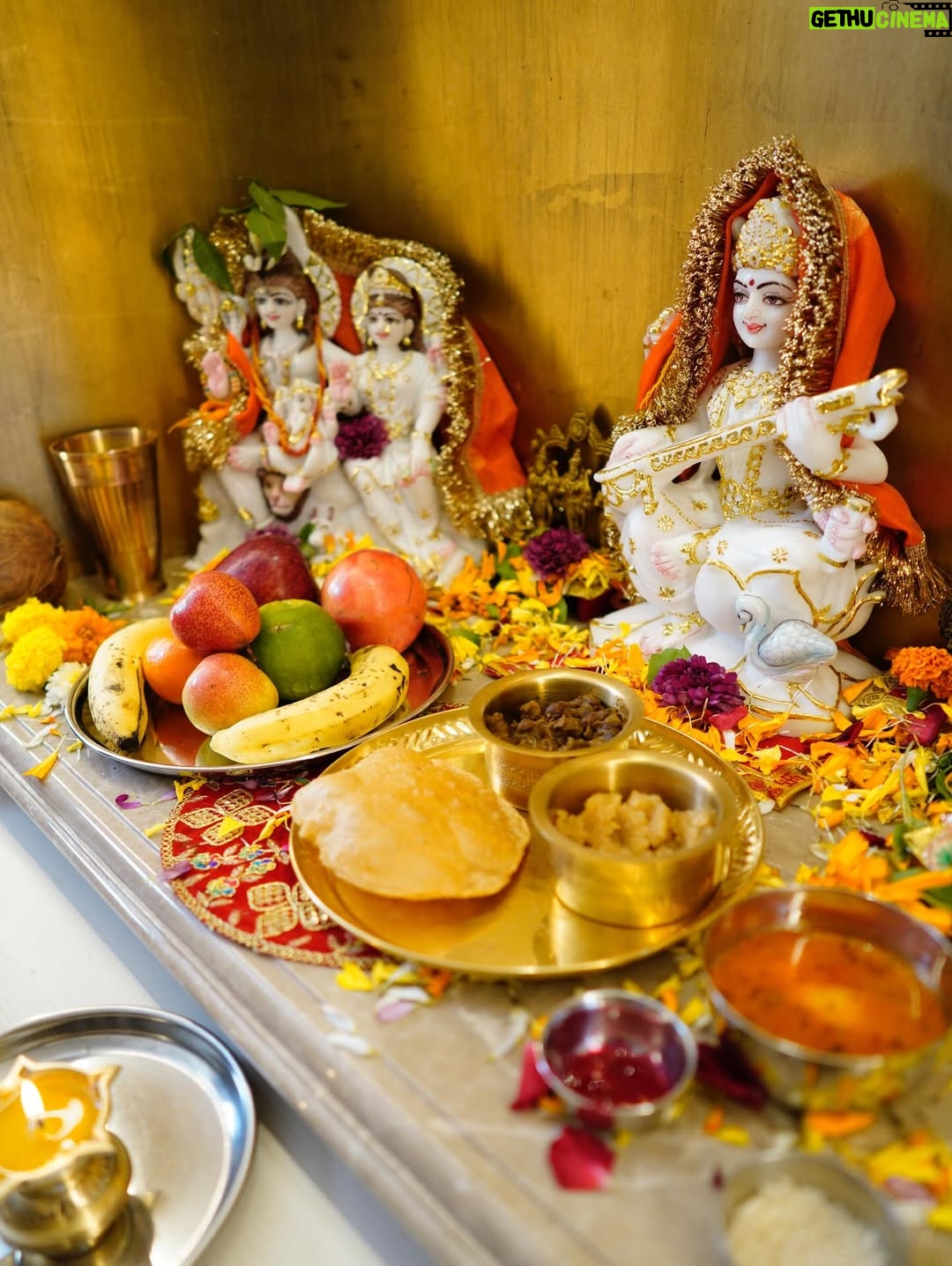 Khushali Kumar - 91.1K Likes - Happy Ashtami 🙏🏻
कंजक पूजन की बद्धाइयाँ. Jai Mata di